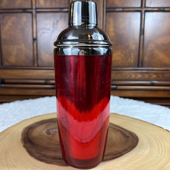 Vintage Casa Moda Red Stainless Steel Lucite Martini Shaker w/ Nonslip Bottom - Picture 1 of 9